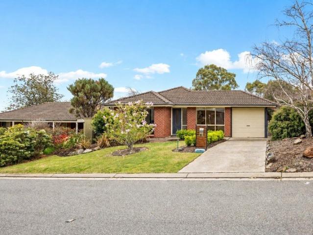 House for rent in Aberfoyle Park, Adelaide