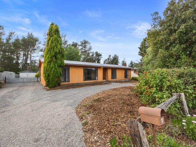 House for sale in Riverglades, South Australia