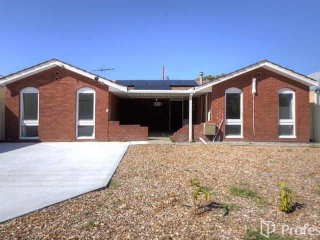 House for sale in Forrestfield, City Of Kalamunda