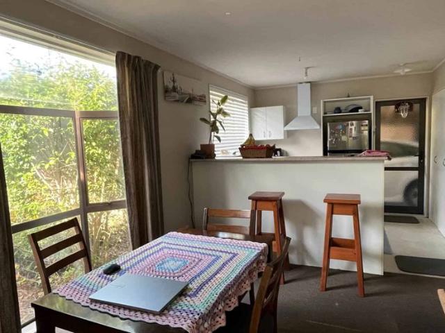 House for rent in Paremoremo