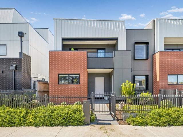 Townhouse for sale in Camerons Creek, Victoria