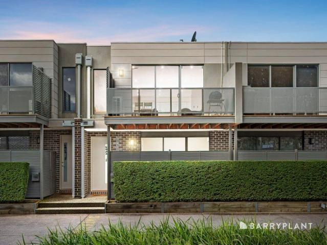 Townhouse for sale in Camerons Creek, Victoria