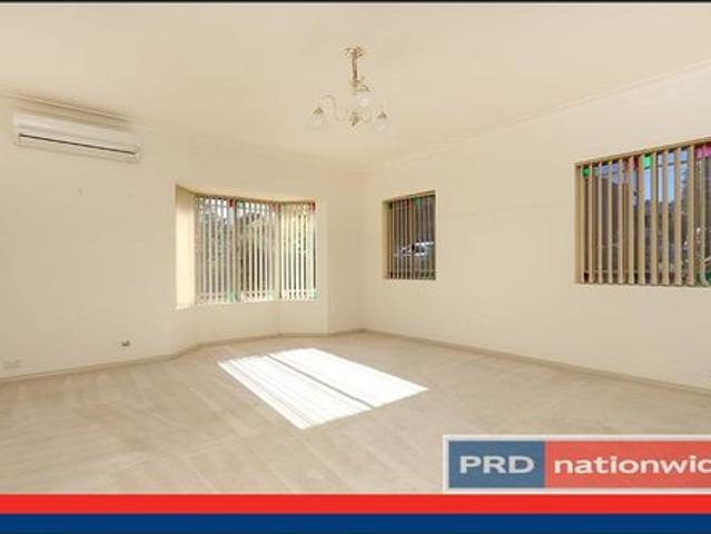 Townhouse for rent in Sydney, New South Wales