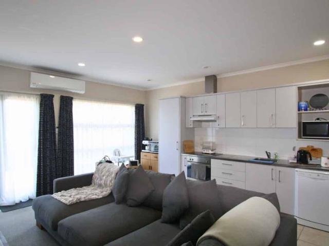 Apartment for rent in Hillsborough, Taranaki