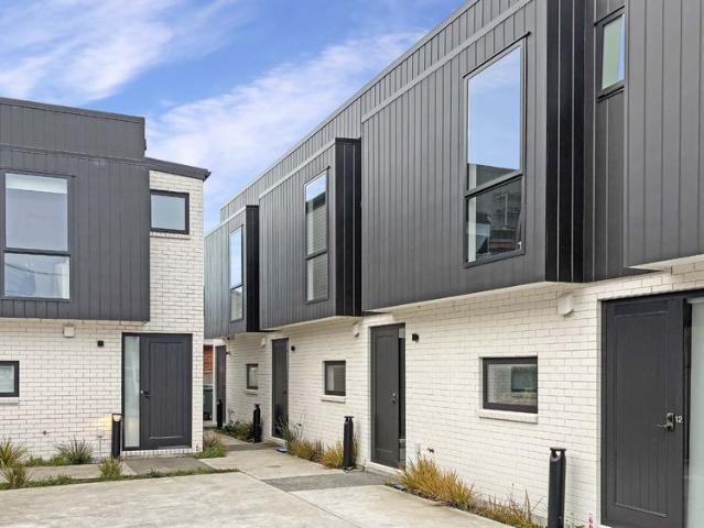 Townhouse for rent in Days Bay, Wellington