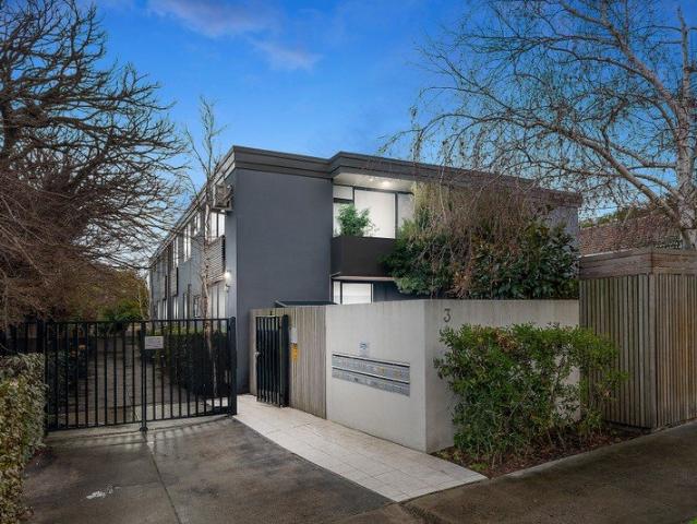 Apartment for sale in Camerons Creek, Victoria