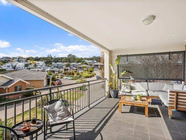 Townhouse for sale in Oak Flats Dc, New South Wales