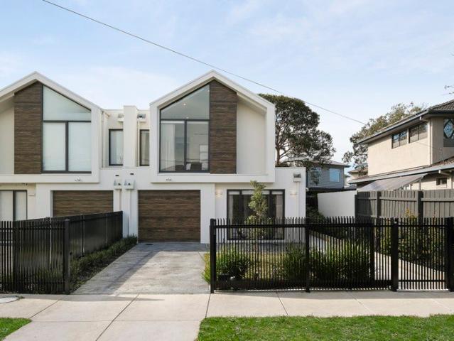 Townhouse for sale in Camerons Creek, Victoria