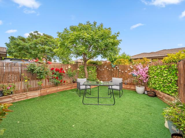 Townhouse for sale in Casey, Australian Capital Territory