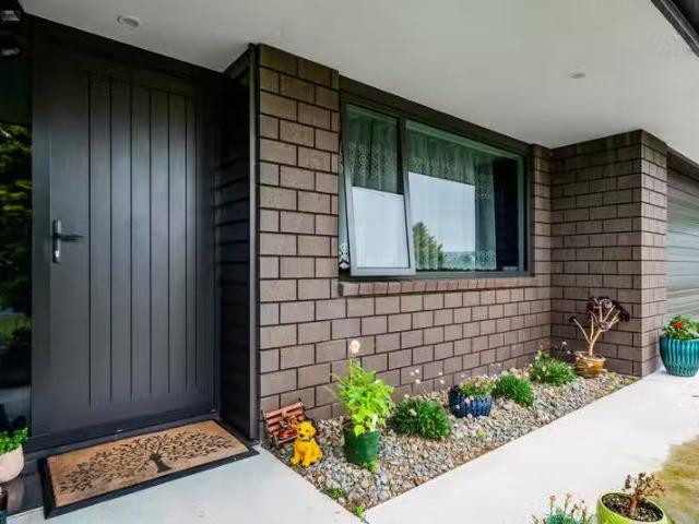 House for sale in Pembroke, Taranaki