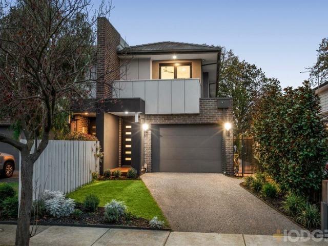 Townhouse for sale in Camerons Creek, Victoria