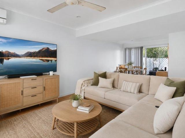 Townhouse for sale in Toombul, Queensland