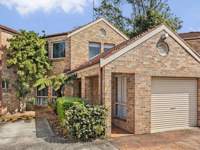 Townhouse for sale in Gwynneville, Wollongong City Council