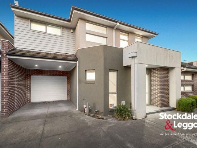 Townhouse for sale in Camerons Creek, Victoria