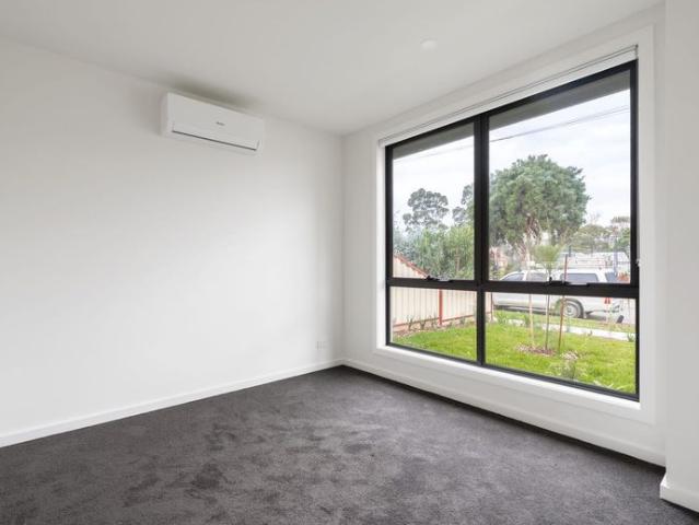 Townhouse for rent in Camerons Creek, Victoria
