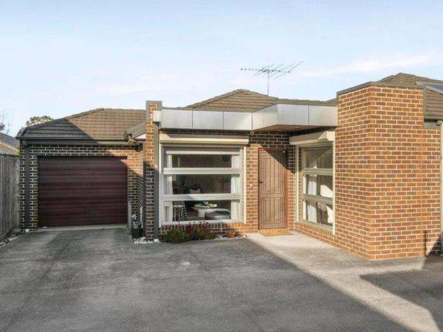 Townhouse for rent in Camerons Creek, Victoria
