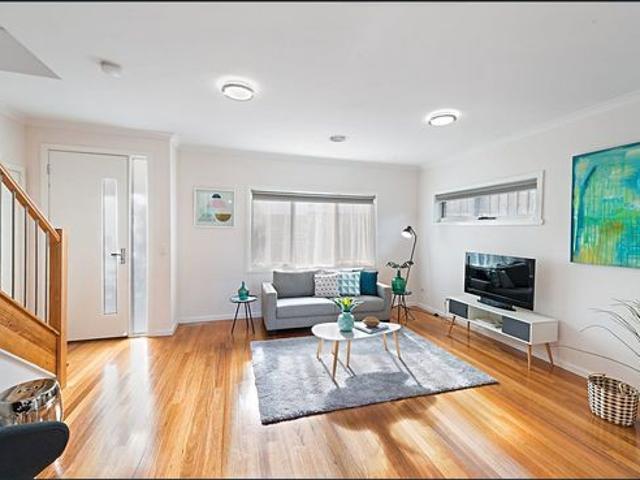 Townhouse for rent in Camerons Creek, Victoria