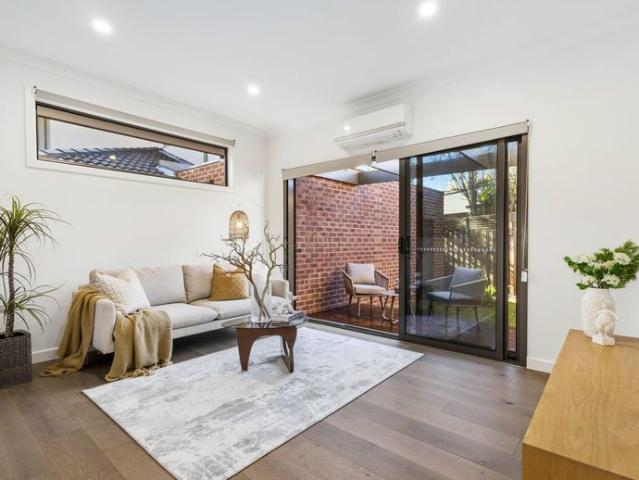 Townhouse for rent in Camerons Creek, Victoria