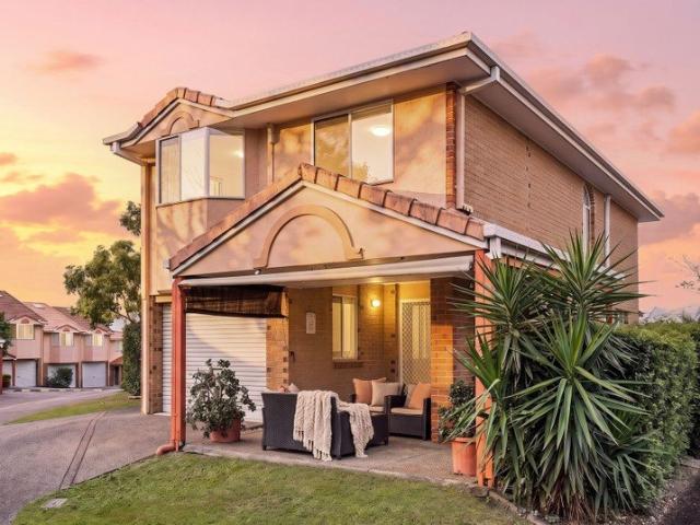 Townhouse for sale in Toombul, Queensland