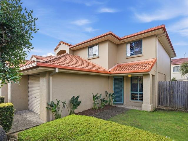 Townhouse for sale in Fernbrook, Queensland