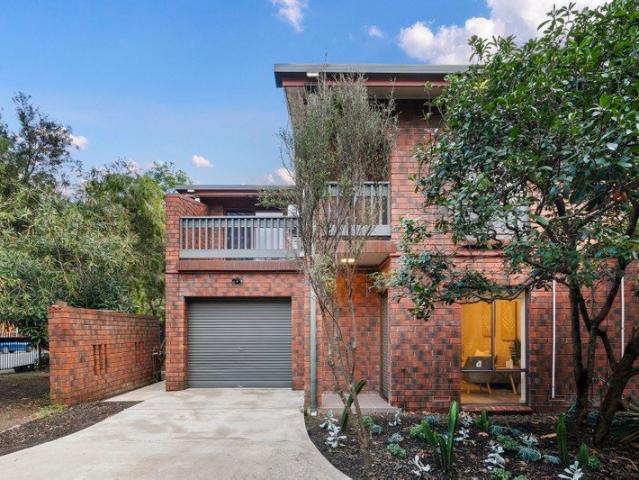 Townhouse for sale in Horseshoe Creek, South Australia