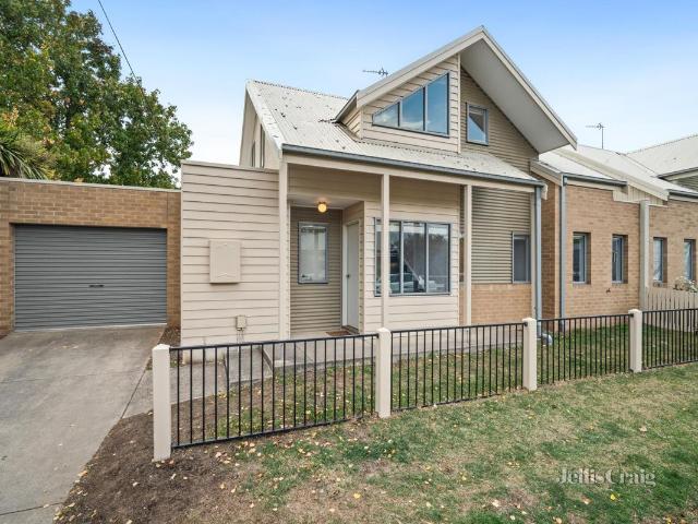 Townhouse for sale in Ballarat East