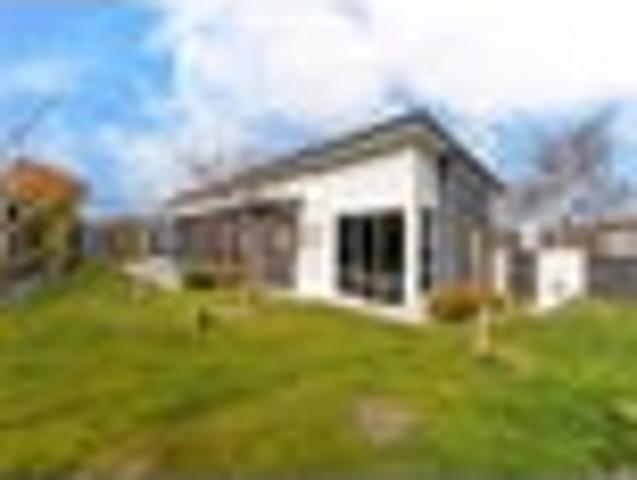 House for sale in Canterbury