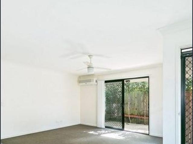 Townhouse for rent in Kallangur, Greater Brisbane