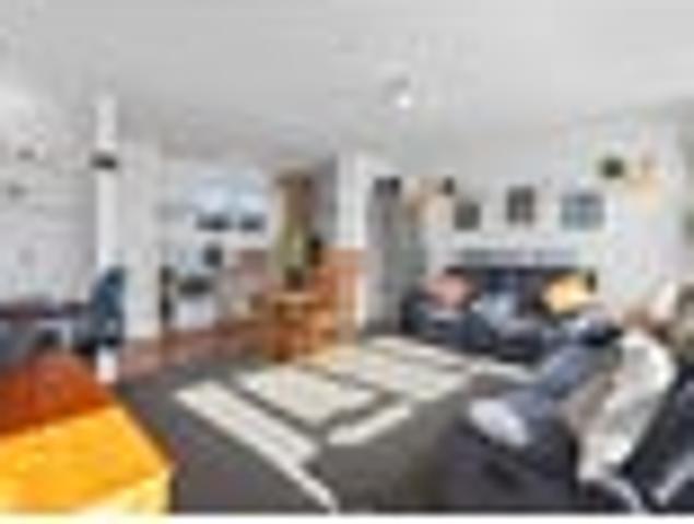 Townhouse for sale in Matata, Wellington