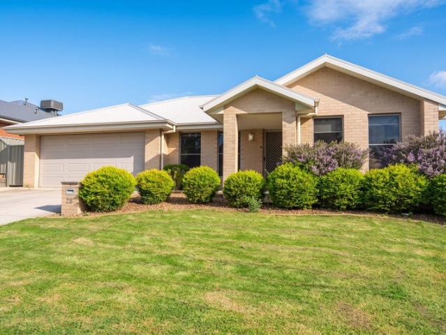 House for sale in Thurgoona, Albury
