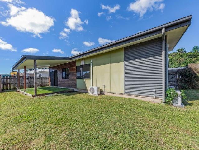 Duplex for rent in Cannonvale