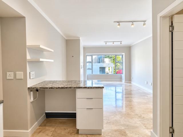 Apartment for rent in Cape Town Ward 115, Cape Town