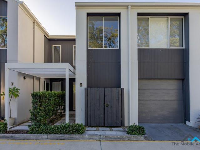 Townhouse for sale in Fernbrook, Queensland