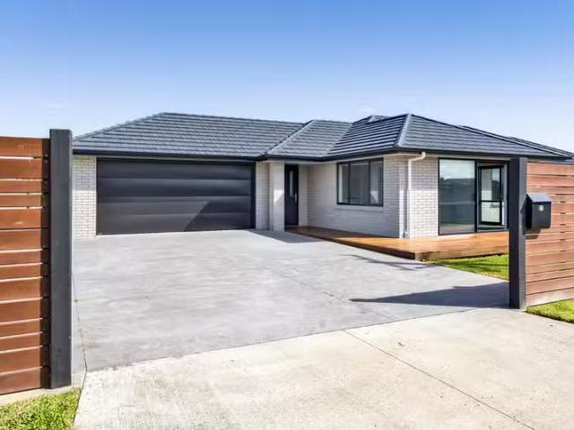 House for sale in Taranaki