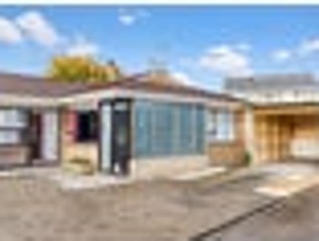 Apartment for sale in Awhitu