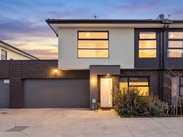 Townhouse for sale in Camerons Creek, Victoria