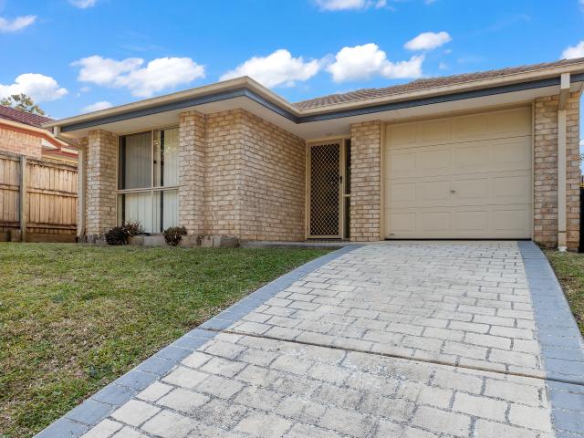 Apartment for rent in Fernbrook, Queensland