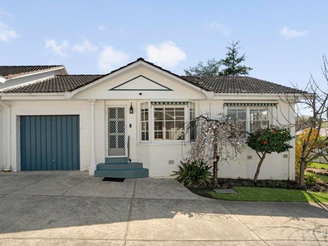 Apartment for sale in Mont Albert, Melbourne