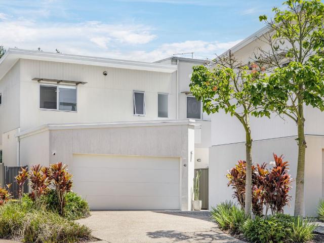 Townhouse for sale in Toombul, Queensland