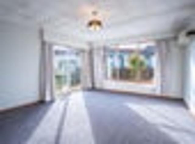 House for sale in Otakou