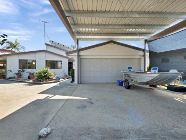 House for sale in Beaconsfield