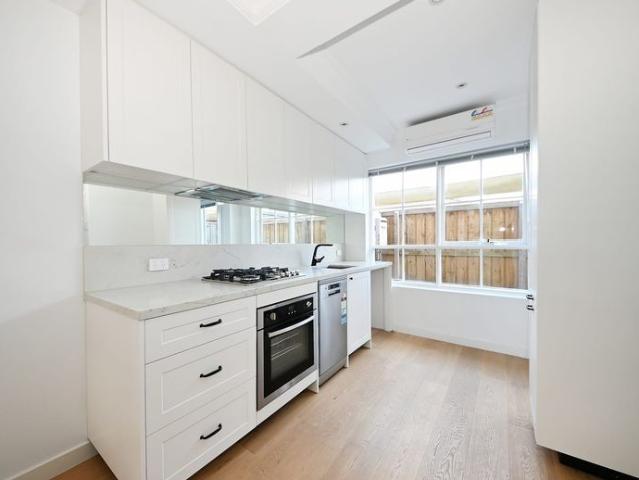 Townhouse for rent in Clayton, Melbourne