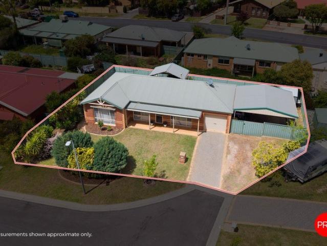 House for sale in Kangaroo Flat, Bendigo
