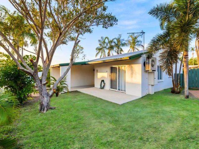 Villa for sale in Gray, Palmerston