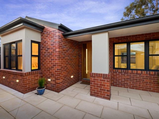 Townhouse for sale in Albury, New South Wales