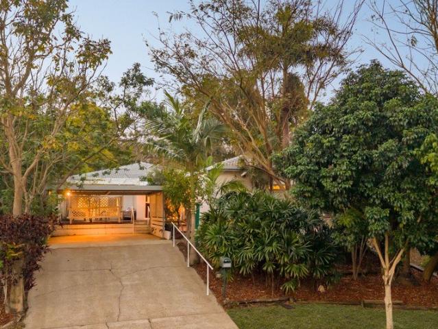 House for sale in Kenmore, Greater Brisbane