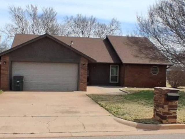 House for sale in Clinton, Oklahoma