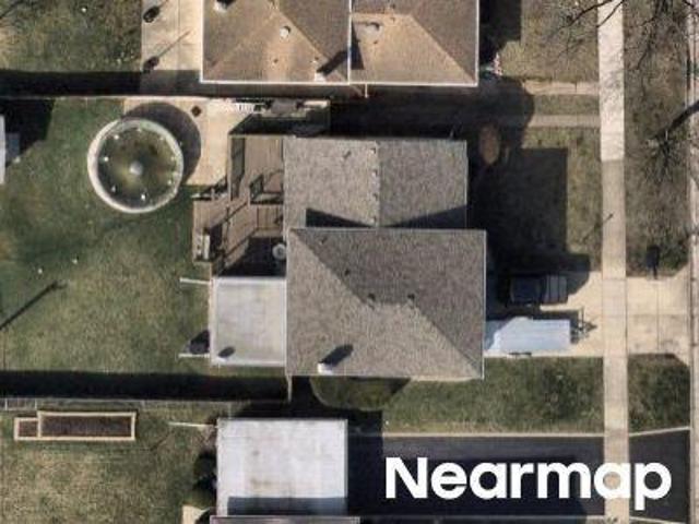 House for sale in Des Plaines, Illinois