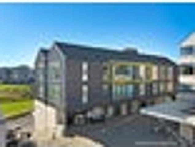 Apartment for sale in Whangaparaoa