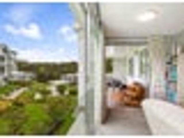 Apartment for sale in Whangaparaoa